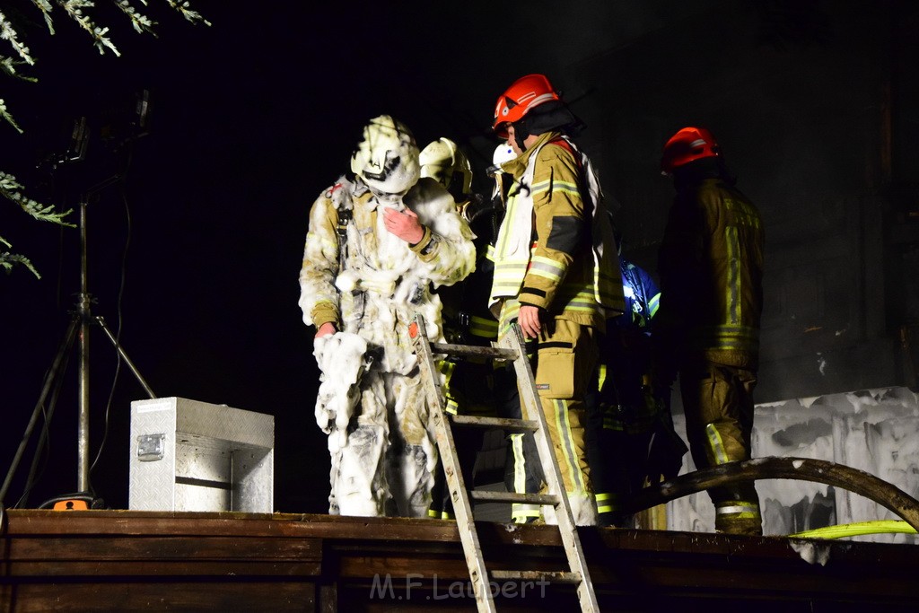 Grossfeuer Einfamilienhaus Siegburg Muehlengrabenstr P0396.JPG - Miklos Laubert